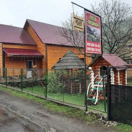 Mini-hôtel людмила Lac Synevyr